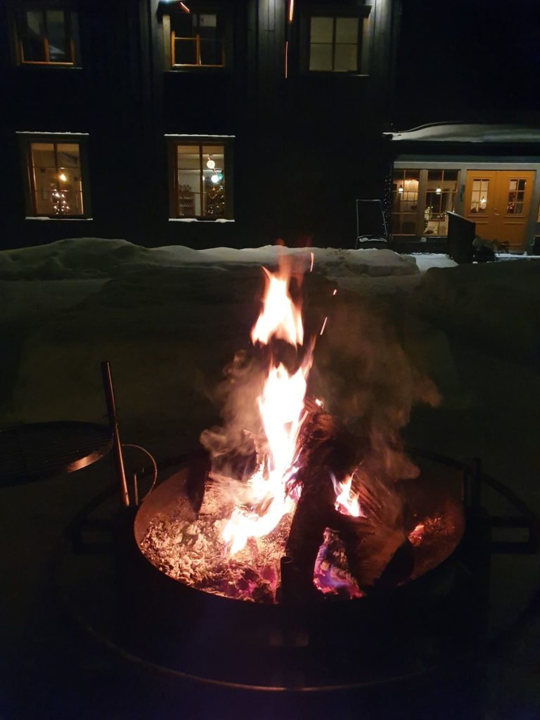 Feu de camp Laponie